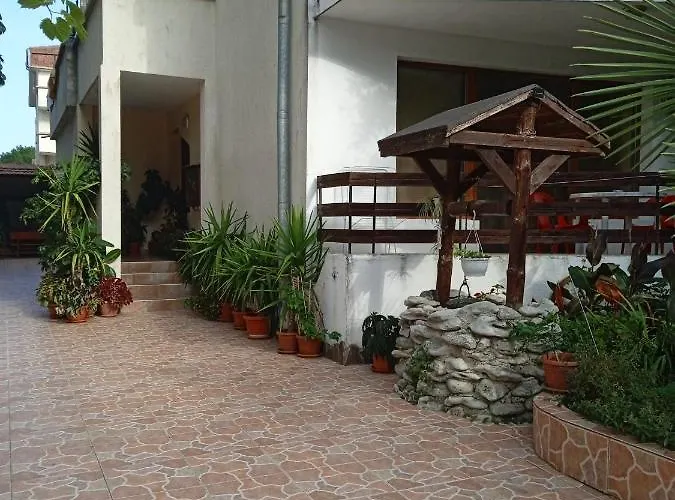 Urdoviza Πανσιόν Kiten (Burgas)
